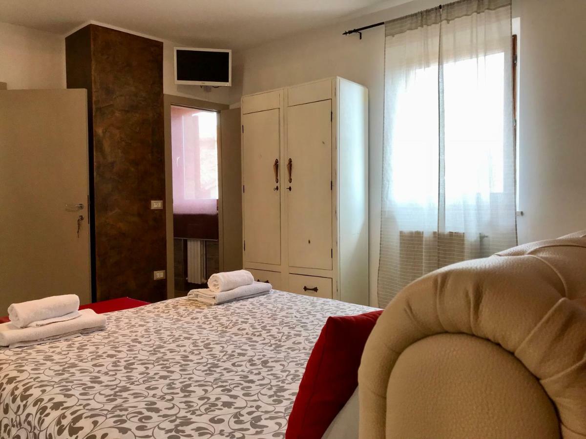 B&B Albornoz Urbino Buitenkant foto